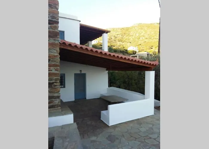 Mina's Kypri アパート