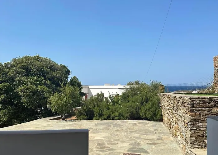 Mina's Kypri Kipri (Andros)
